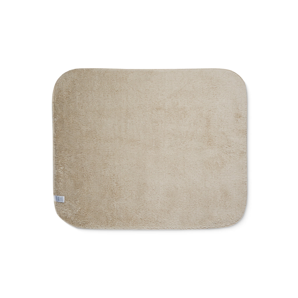 Personalized pink baby blanket with name and a bee, beige sherpa fleece back